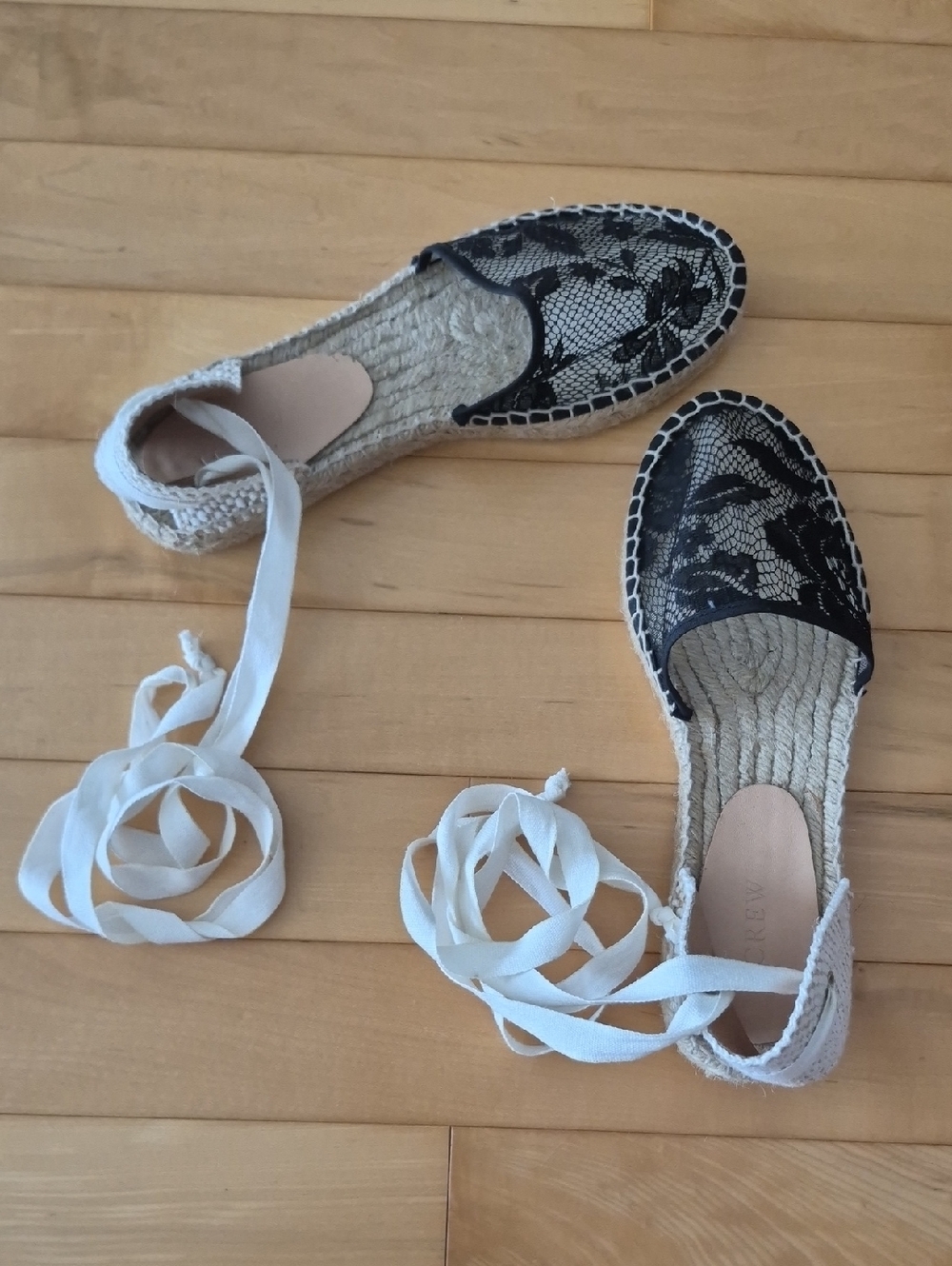 NWOB made in Spain 🇪🇸 lace overlay lace-up espadrilles